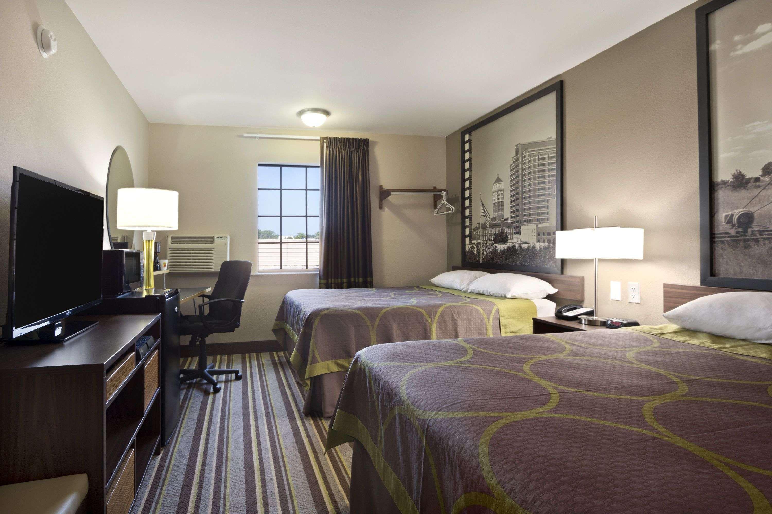 Super 8 By Wyndham Ardmore Luaran gambar