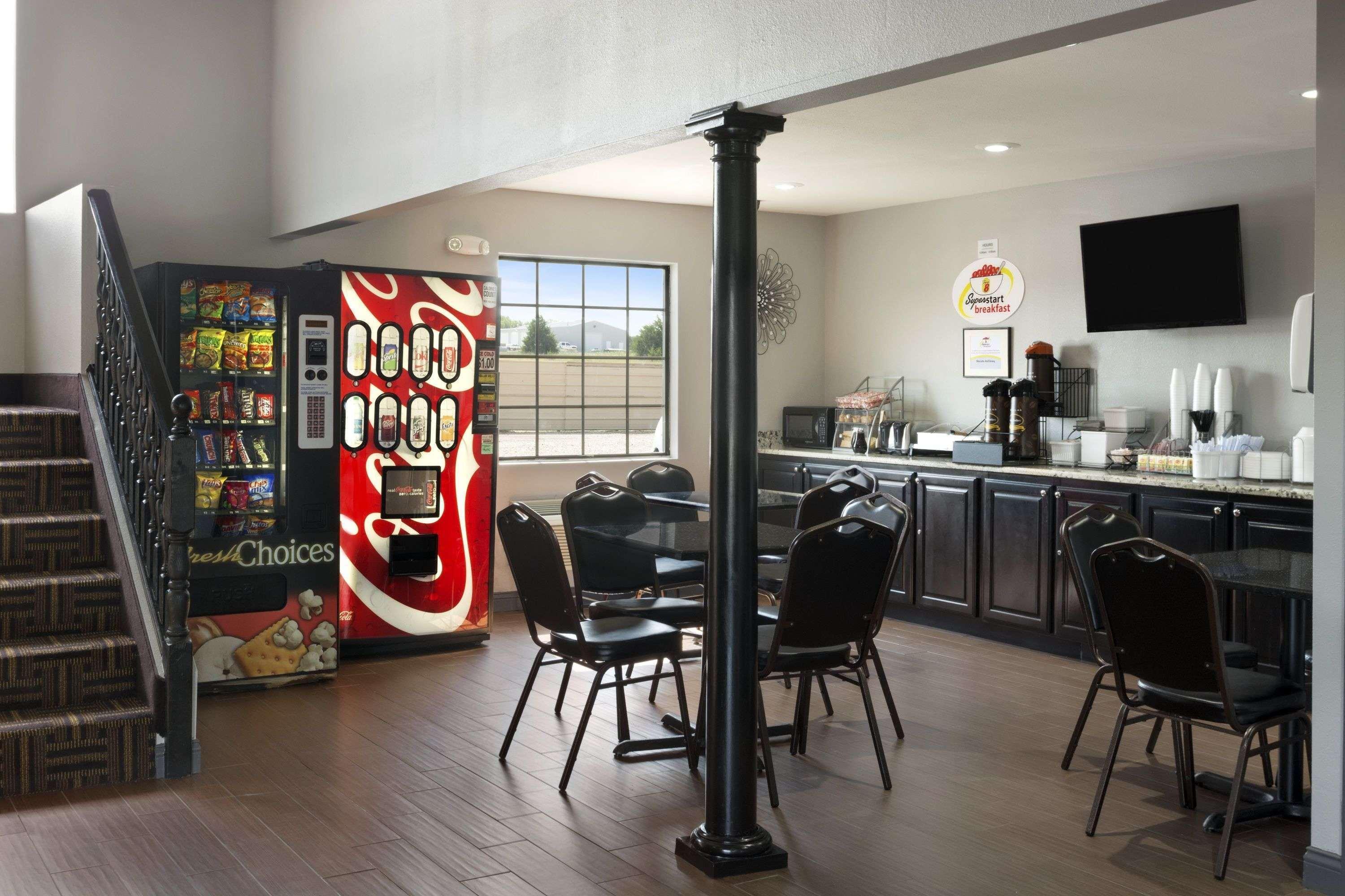 Super 8 By Wyndham Ardmore Luaran gambar