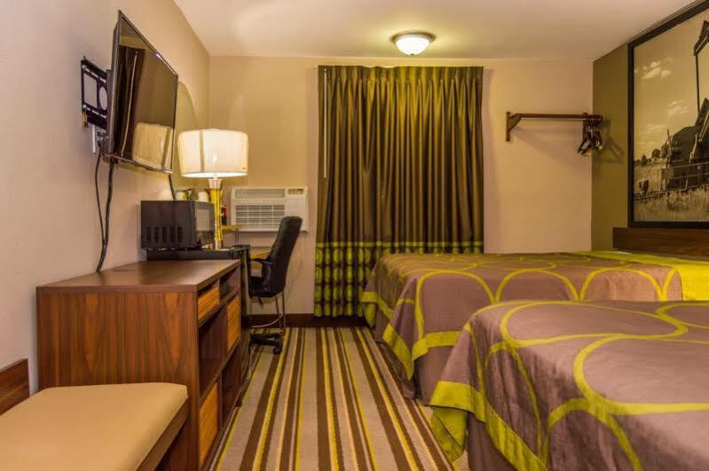Super 8 By Wyndham Ardmore Luaran gambar