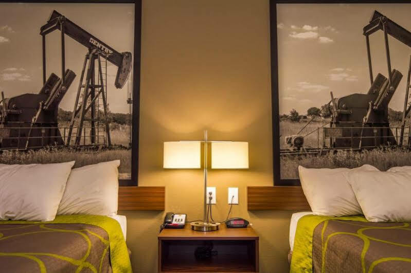 Super 8 By Wyndham Ardmore Luaran gambar